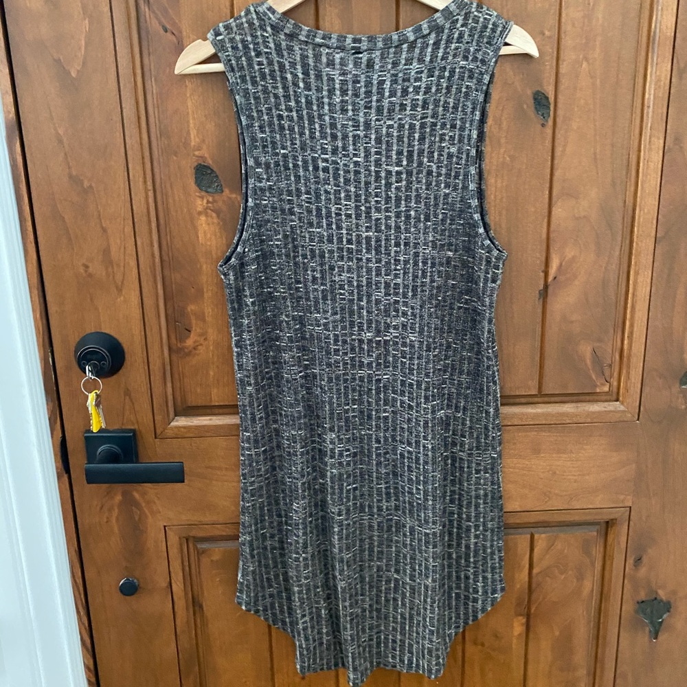 Grey Basic Dress - Picture 4 of 4